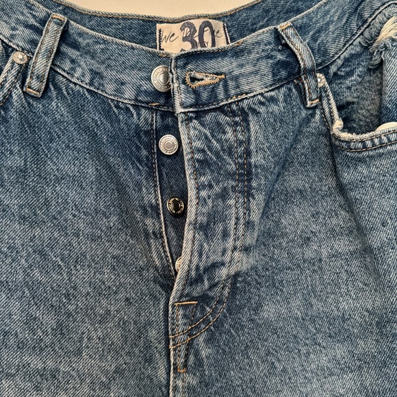 Free People We the Free Boy Friend Distressed Jeans Size 30 - Picture 5 of 6